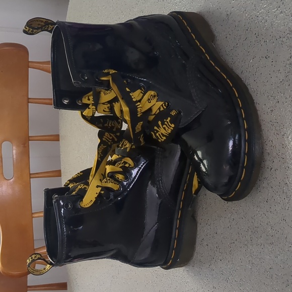 Dr Martens Patent Leather 1460s Boots - Picture 4 of 7